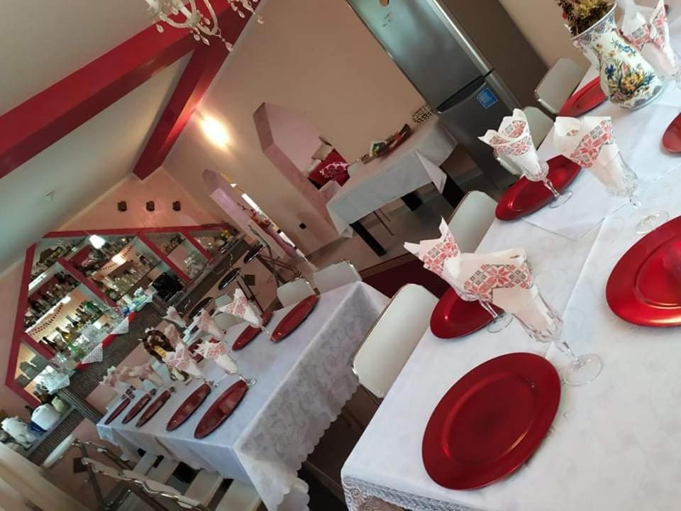 Statiunea Pensiunea 3Flori De Colt酒店 外观 照片